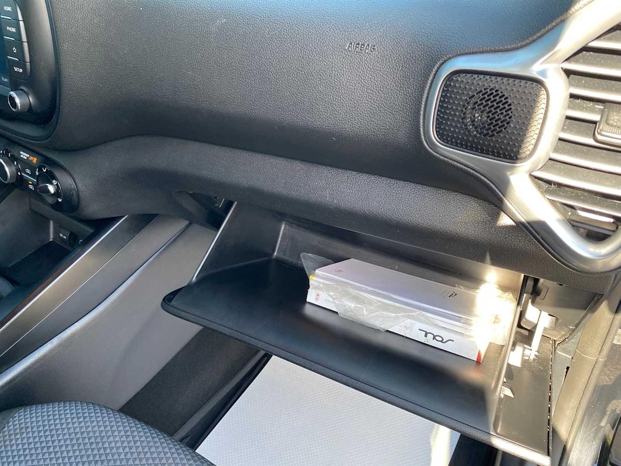 Kia Soul LX 6M 2021