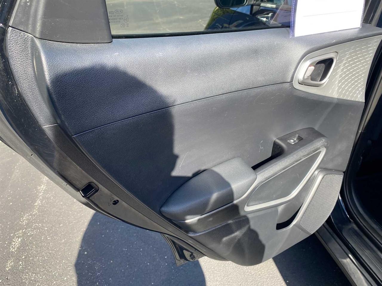 Kia Soul LX 6M 2021