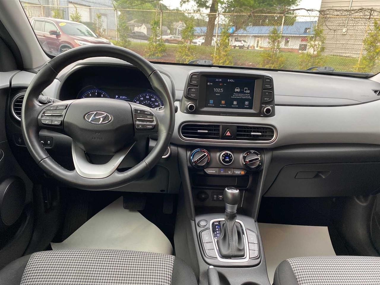 Hyundai Kona SEL 2021