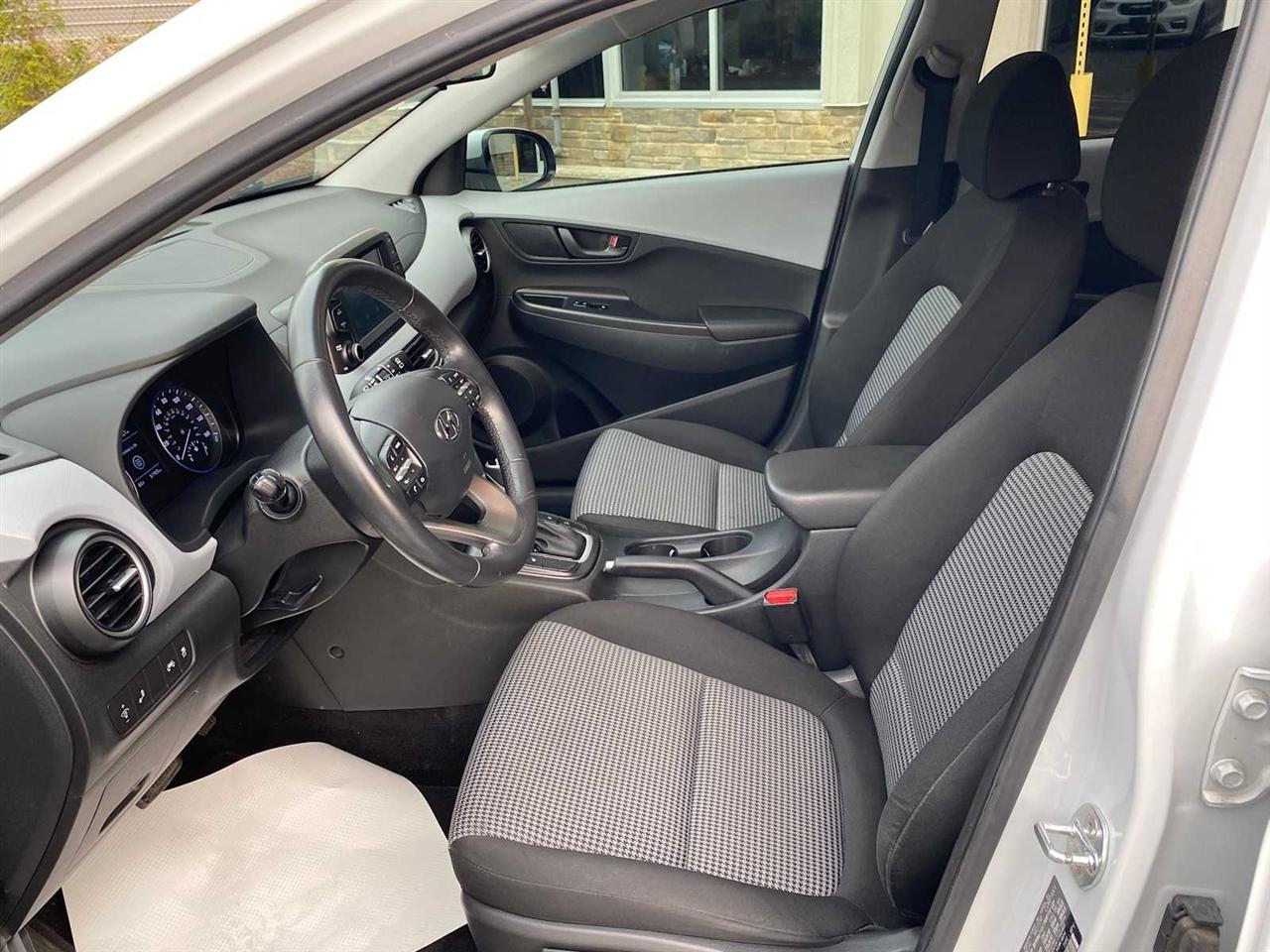 Hyundai Kona SEL 2021