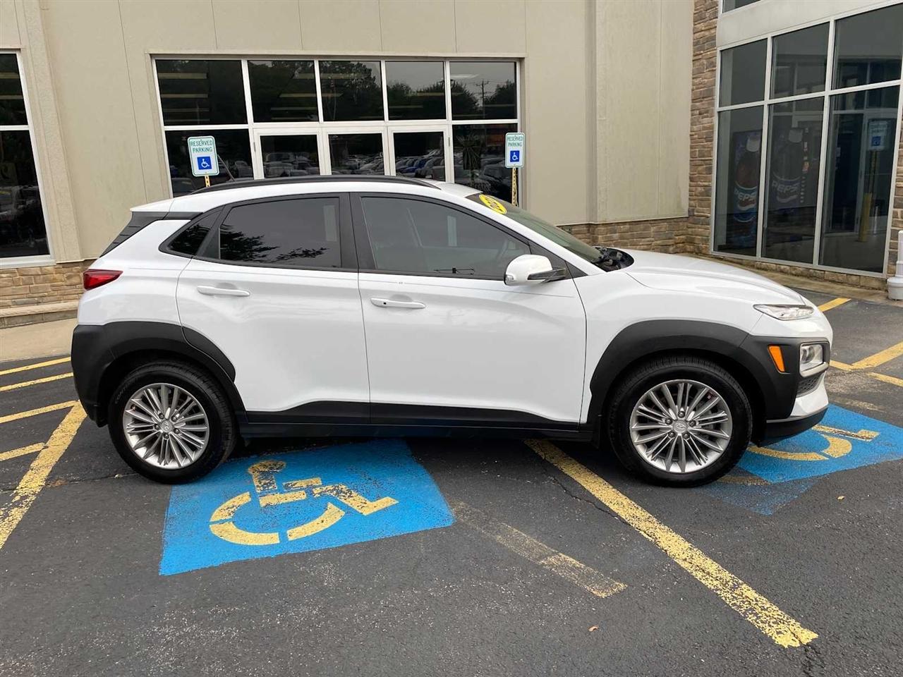 Hyundai Kona SEL 2021