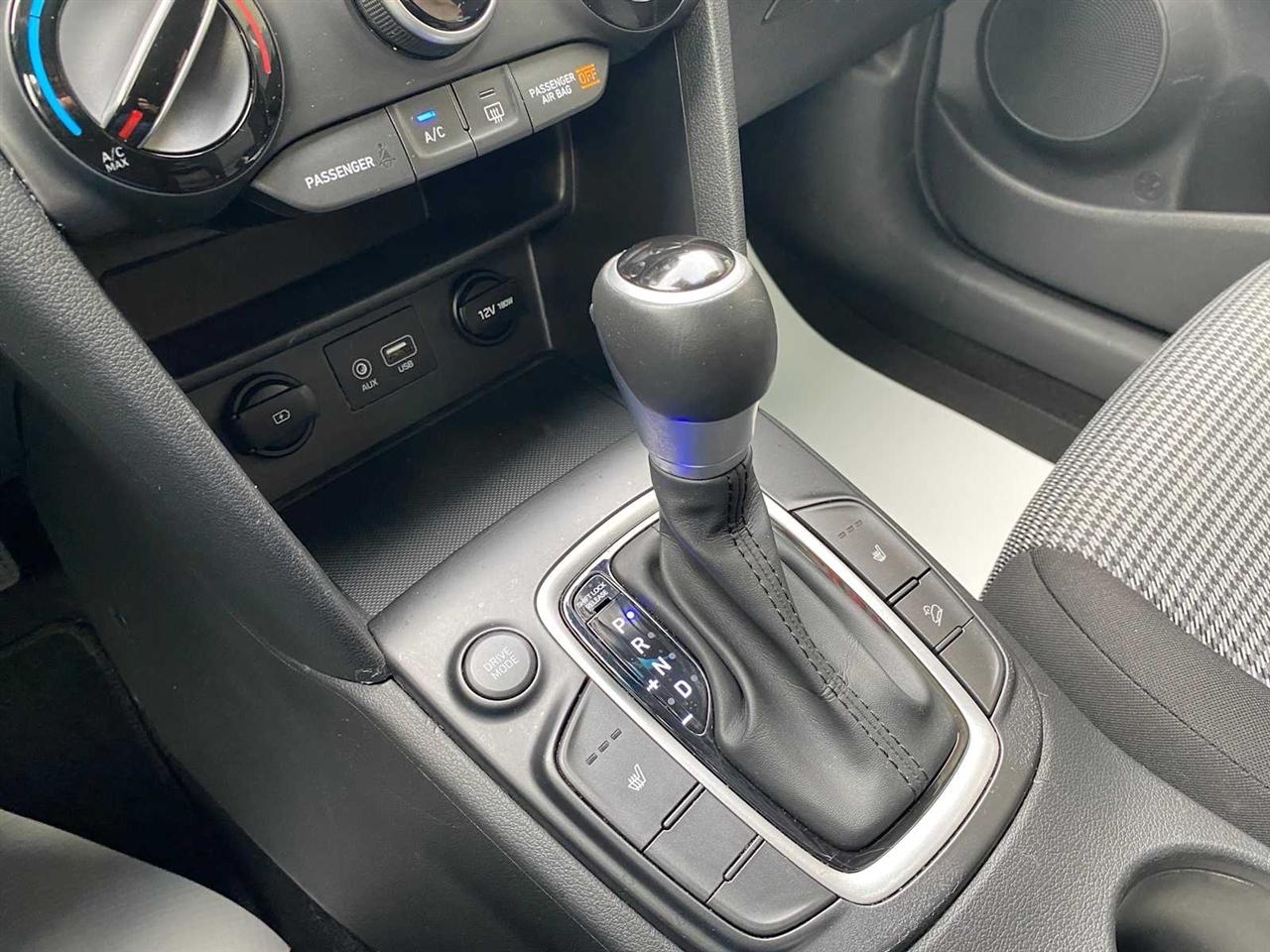 Hyundai Kona SEL 2021
