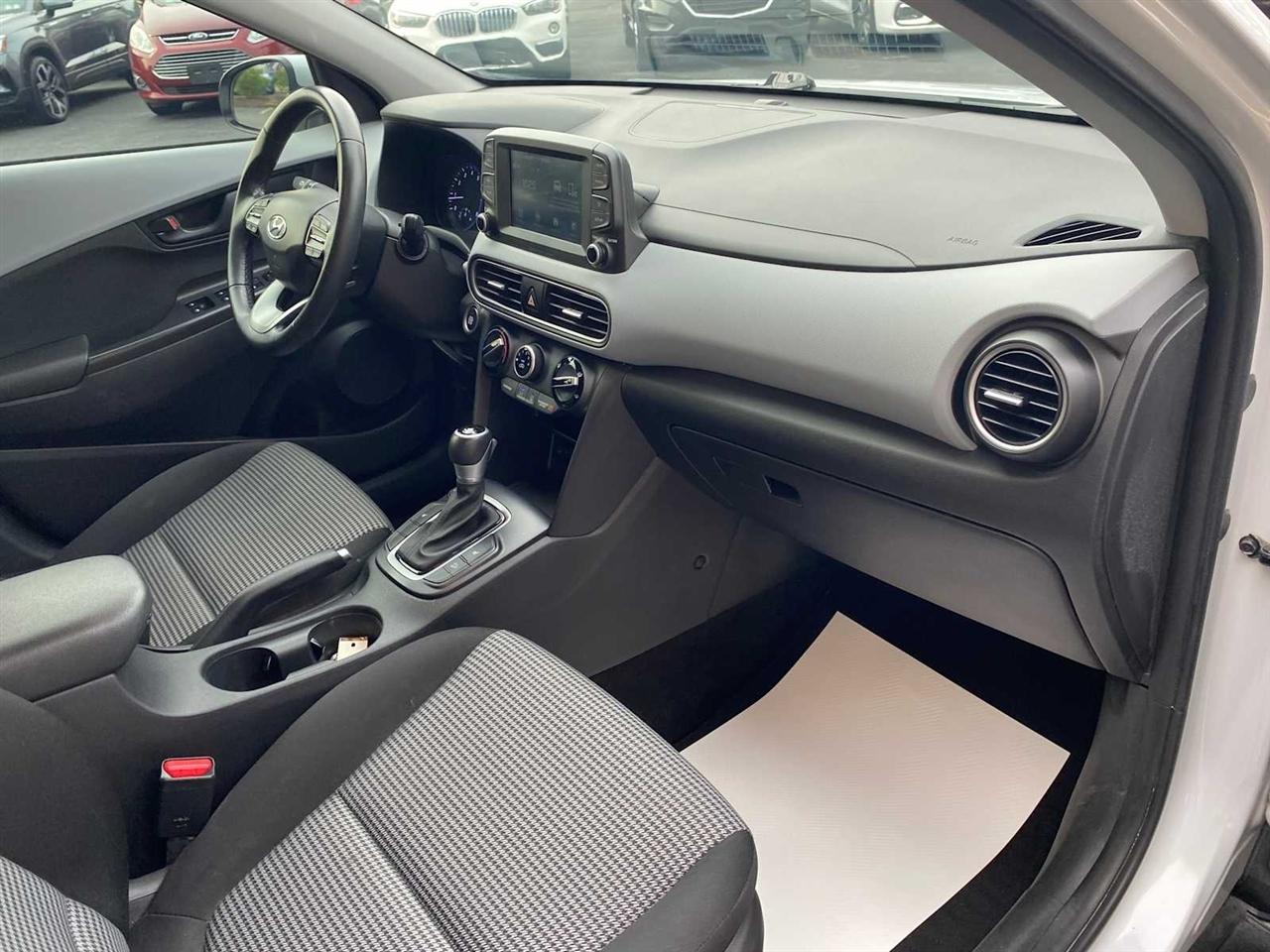 Hyundai Kona SEL 2021