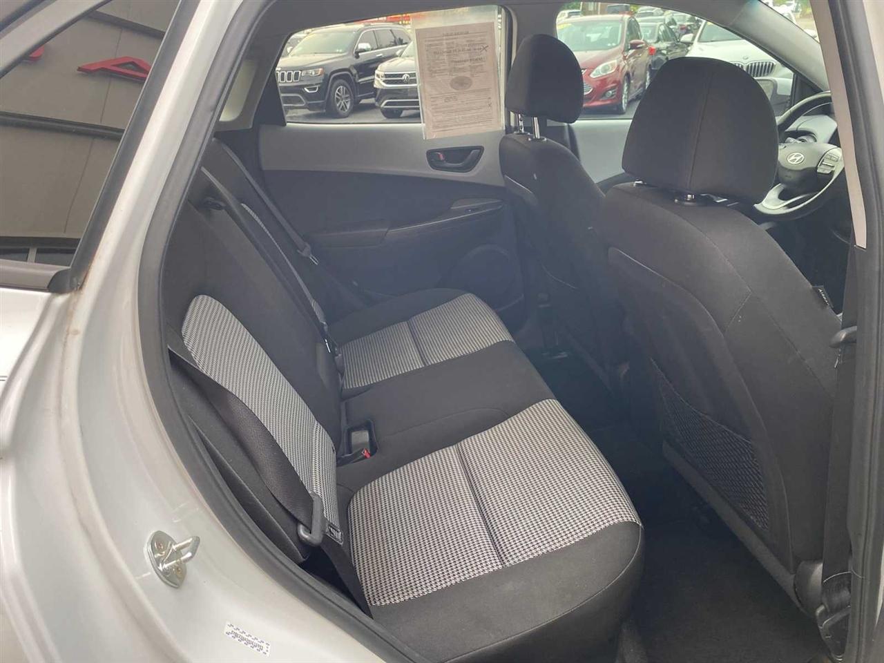 Hyundai Kona SEL 2021