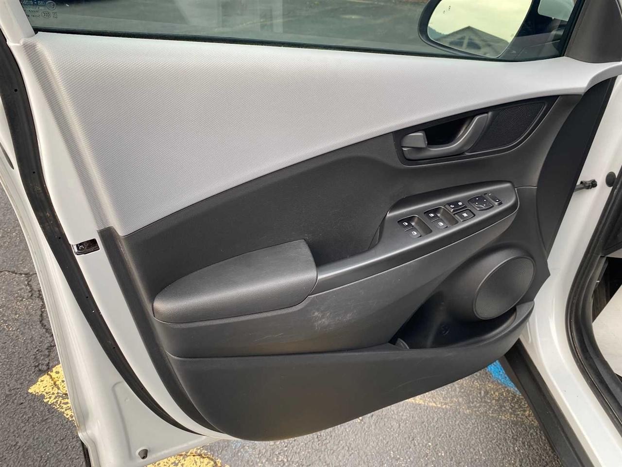 Hyundai Kona SEL 2021