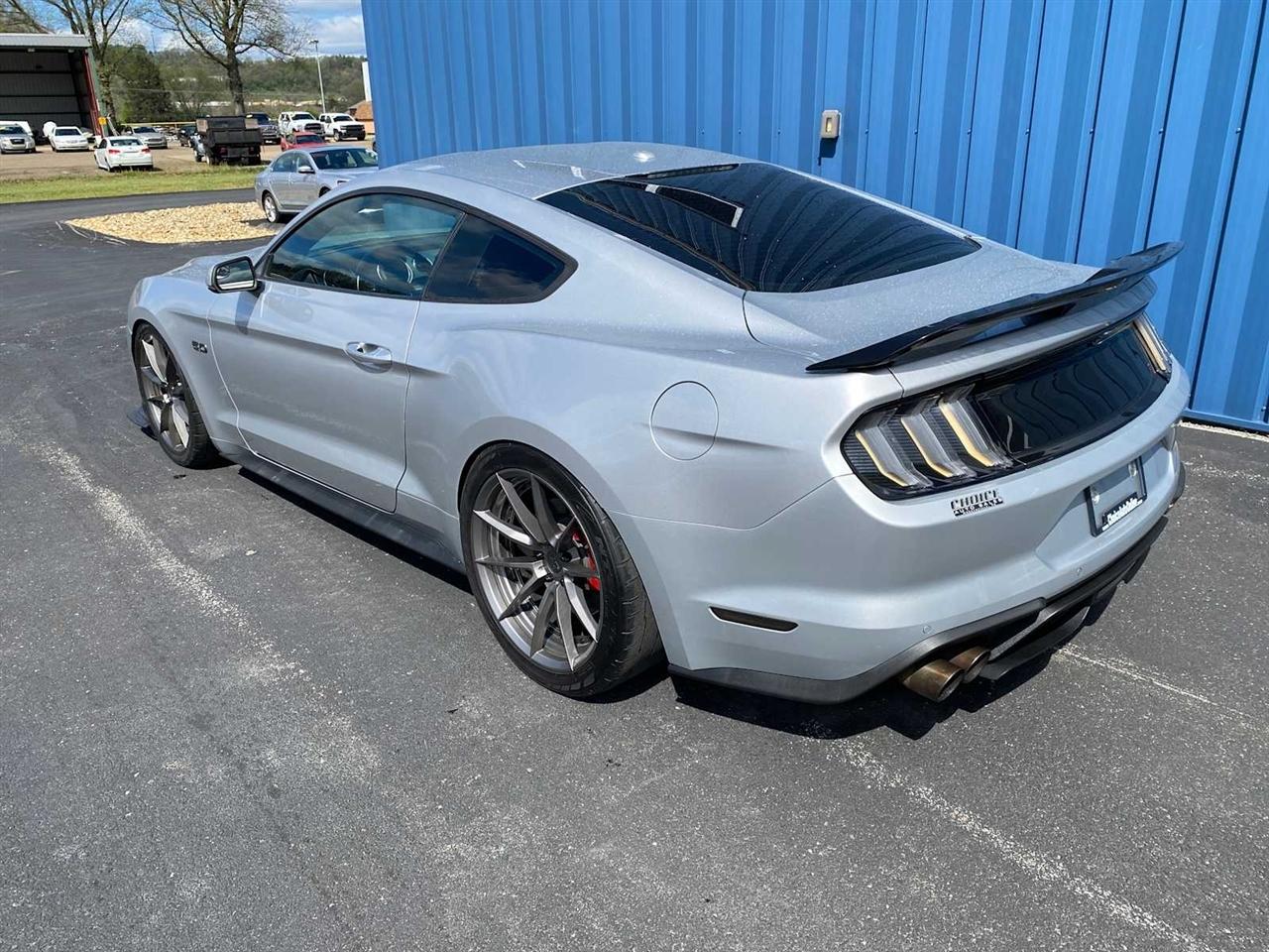 Ford Mustang GT Premium Coupe 2018