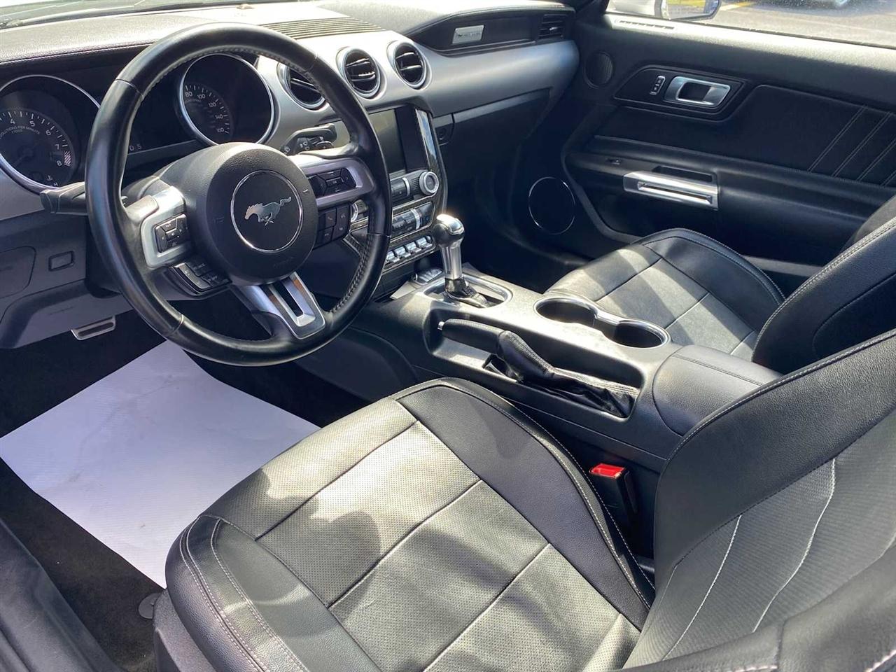 Ford Mustang GT Premium Coupe 2018