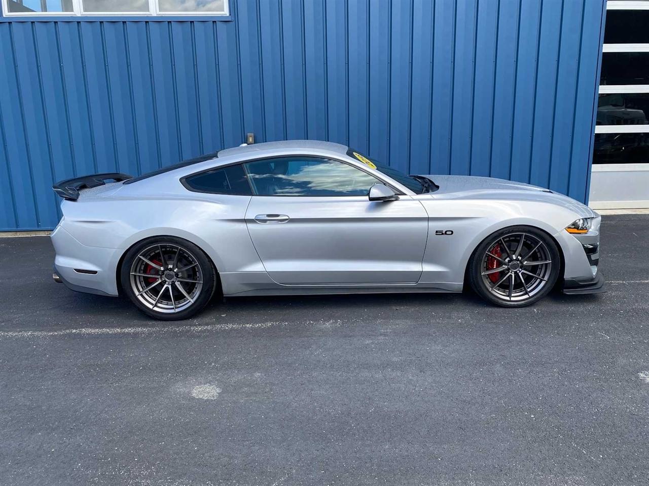 Ford Mustang GT Premium Coupe 2018
