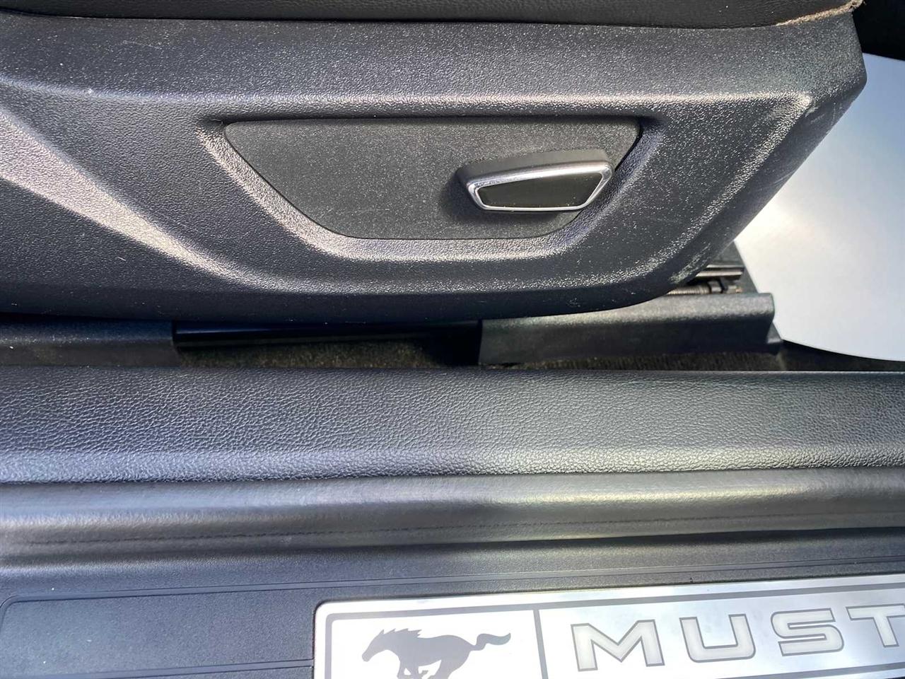 Ford Mustang GT Premium Coupe 2018