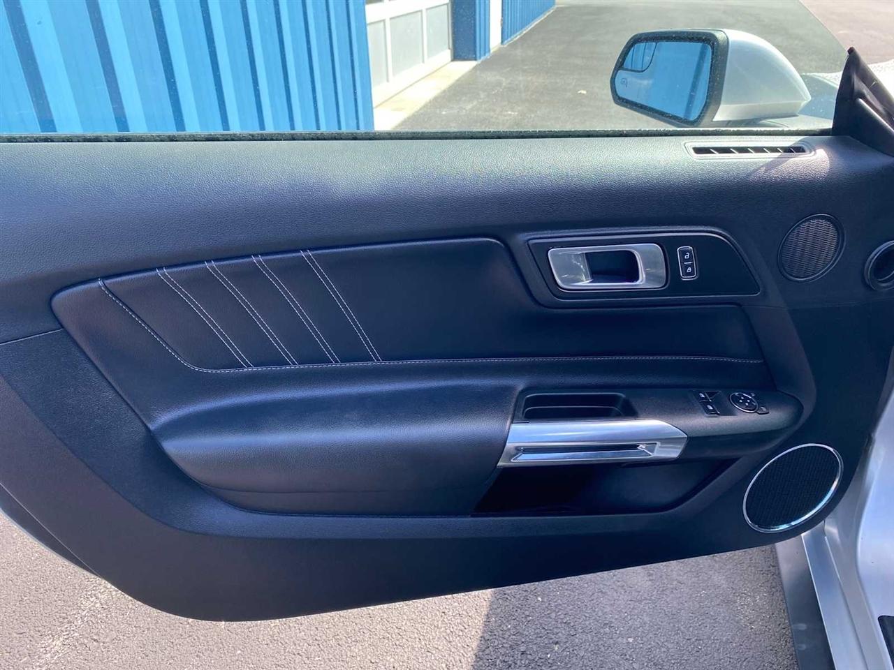 Ford Mustang GT Premium Coupe 2018