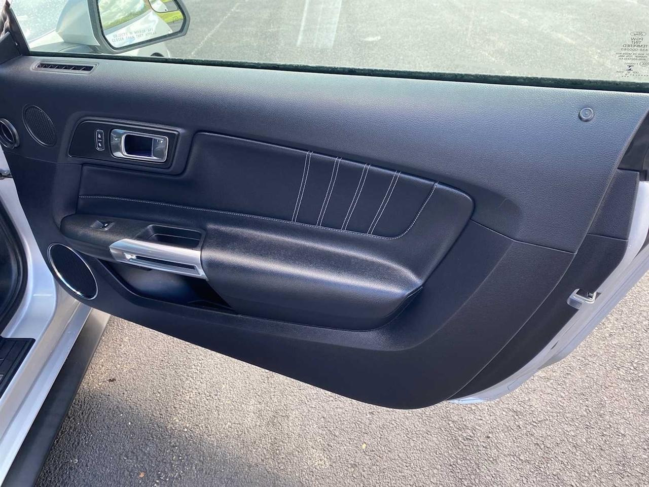 Ford Mustang GT Premium Coupe 2018