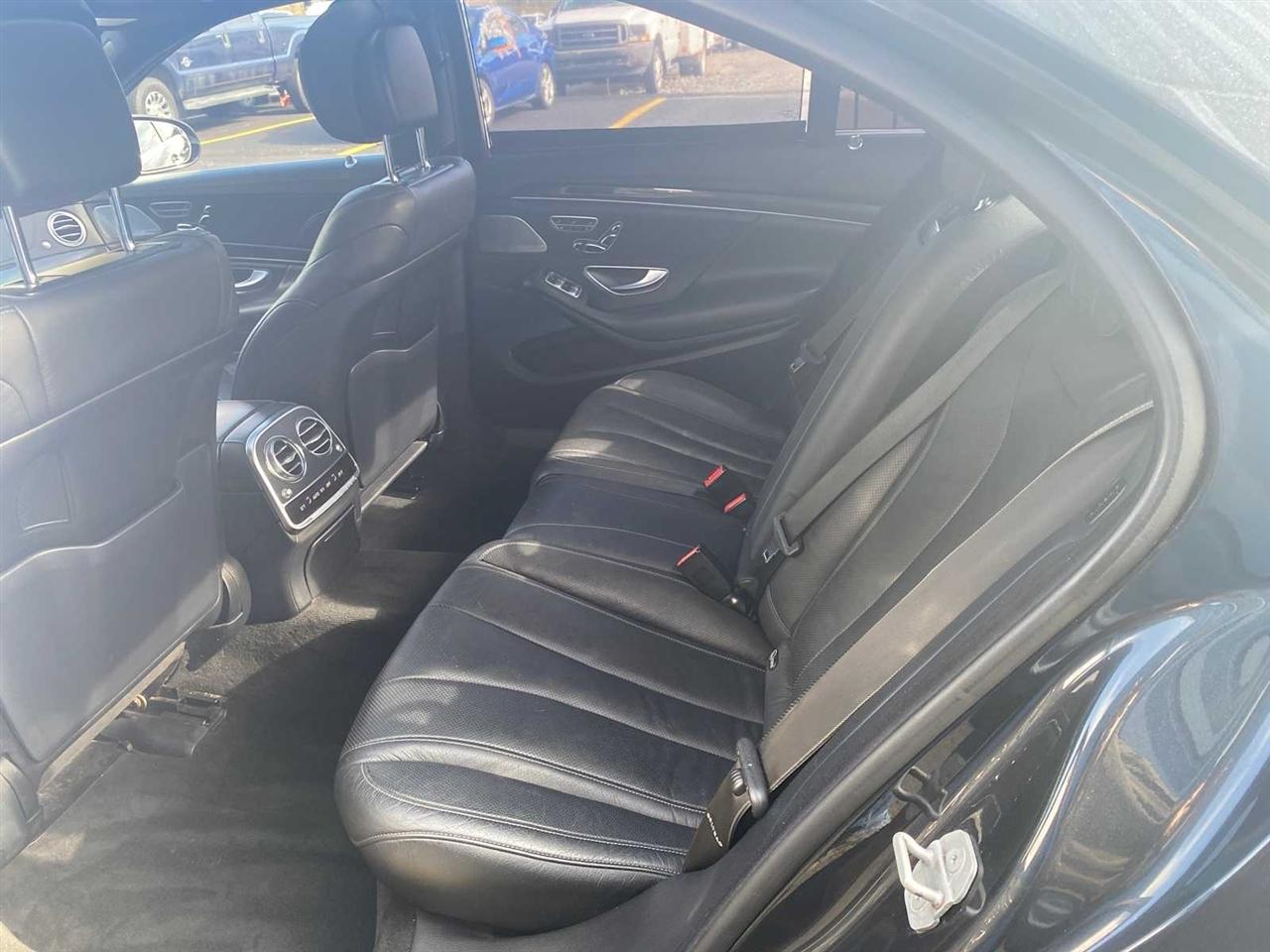 Mercedes-Benz S-Class S550 4MATIC 2016