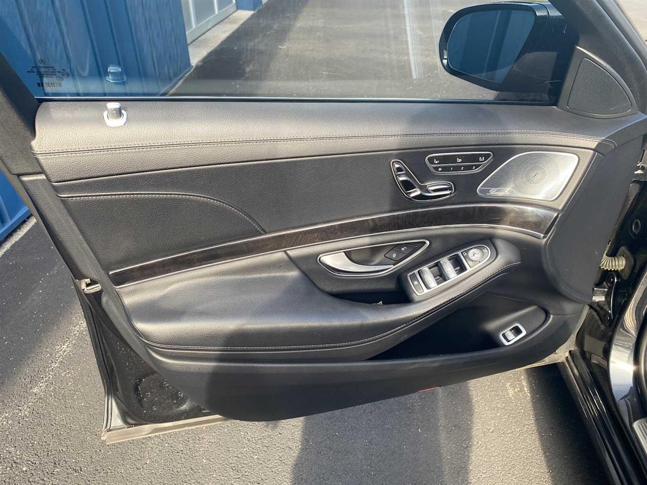 Mercedes-Benz S-Class S550 4MATIC 2016