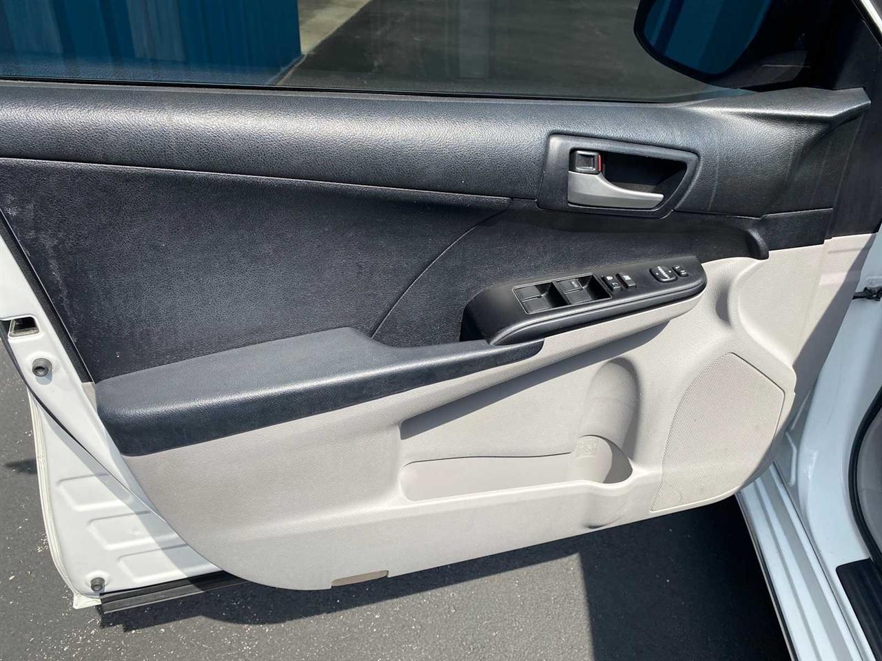 Toyota Camry LE 2012