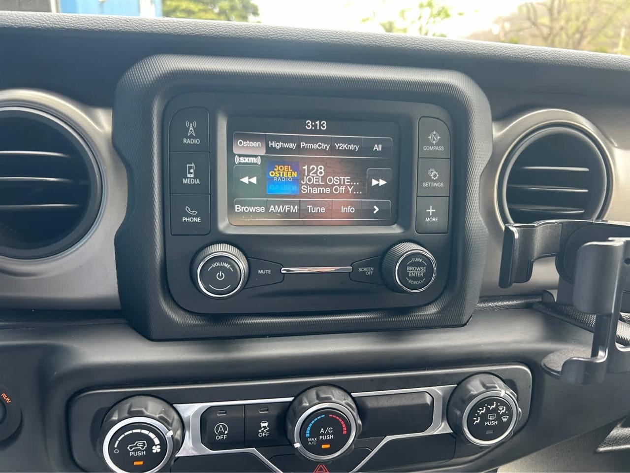 Jeep Wrangler Unlimited Sport 2018