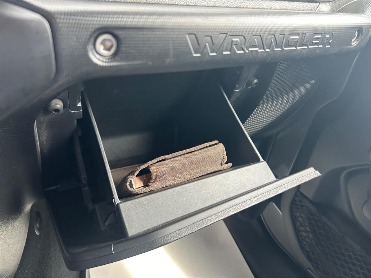 Jeep Wrangler Unlimited Sport 2018