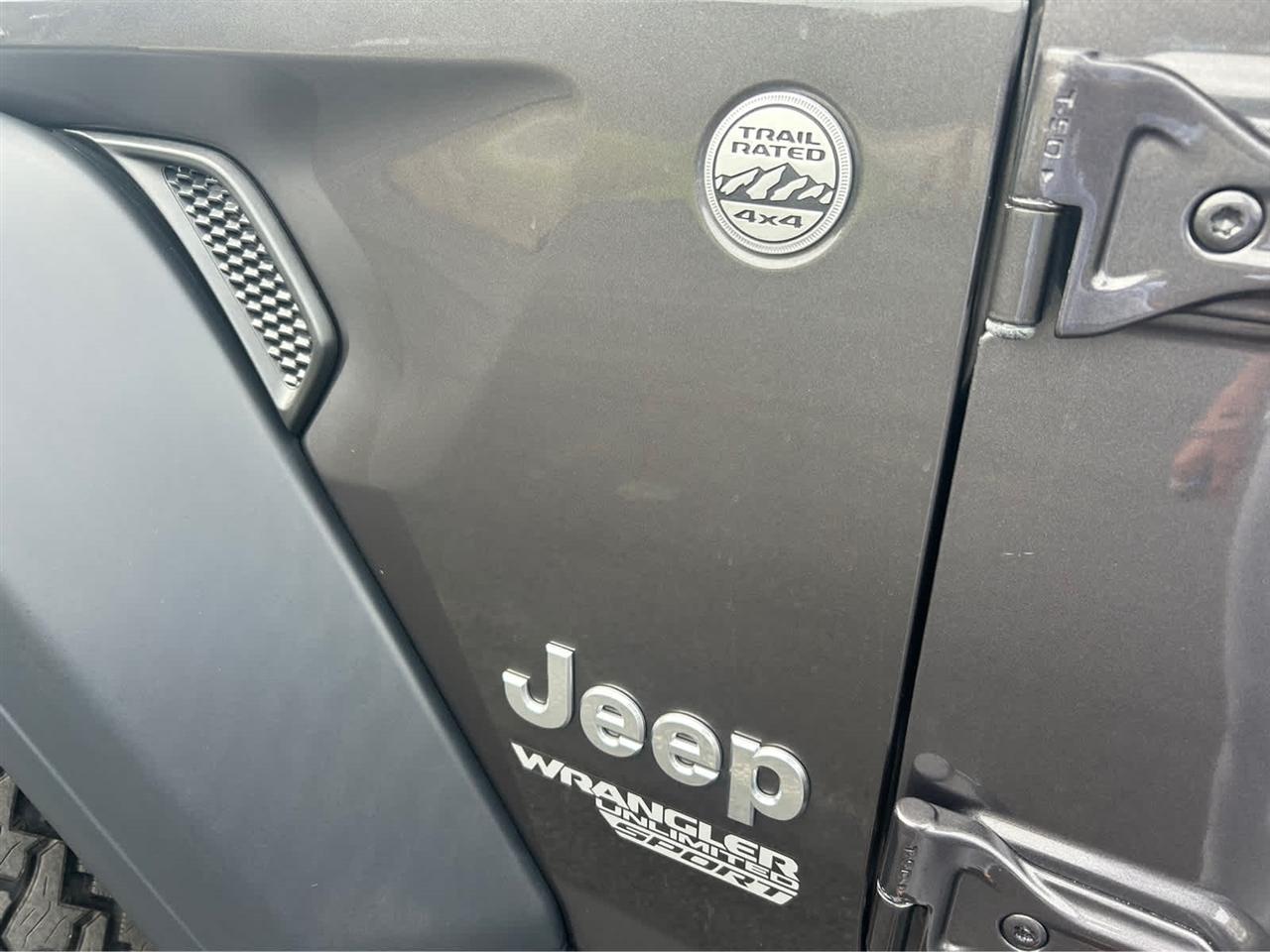 Jeep Wrangler Unlimited Sport 2018