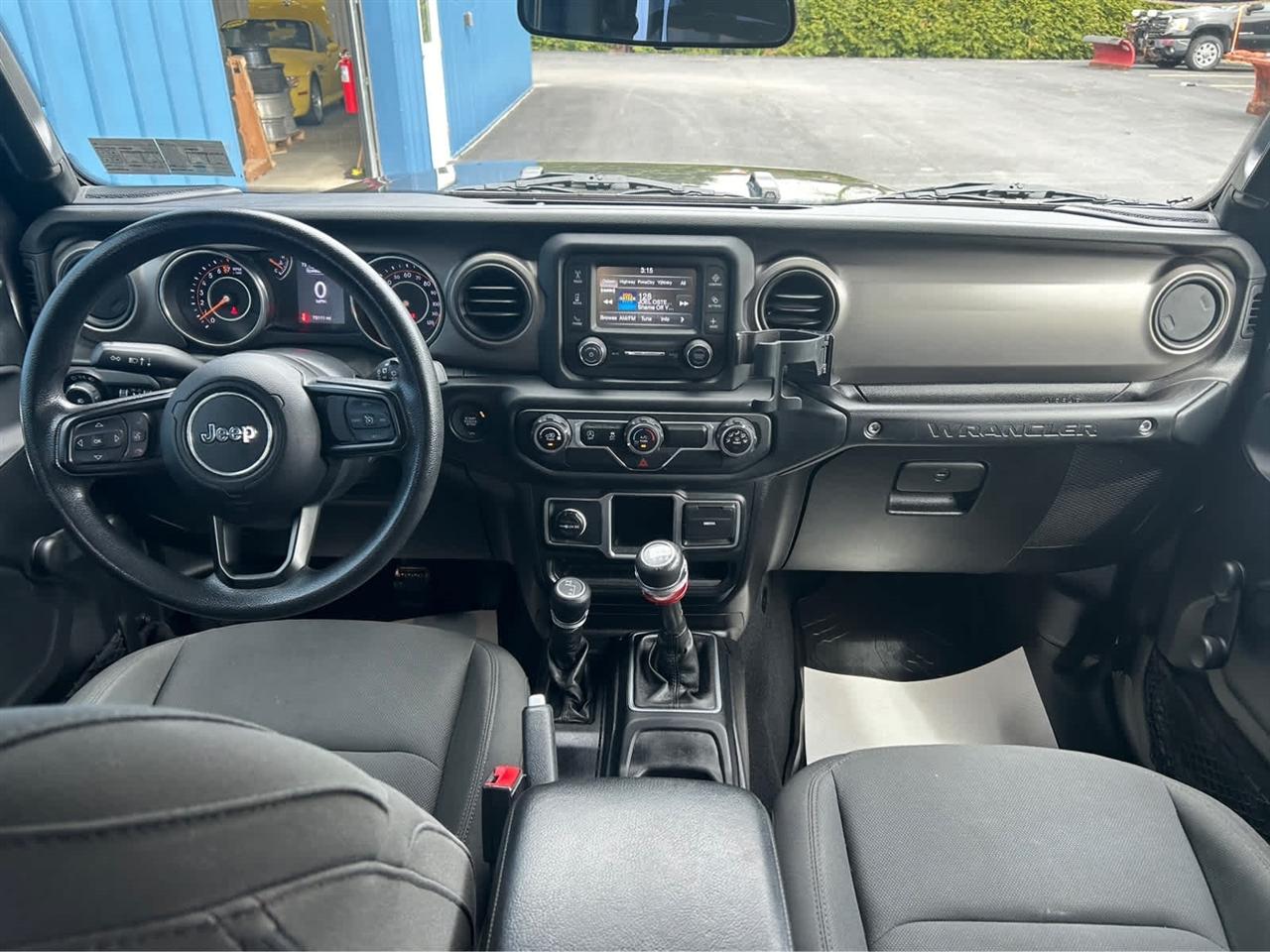 Jeep Wrangler Unlimited Sport 2018