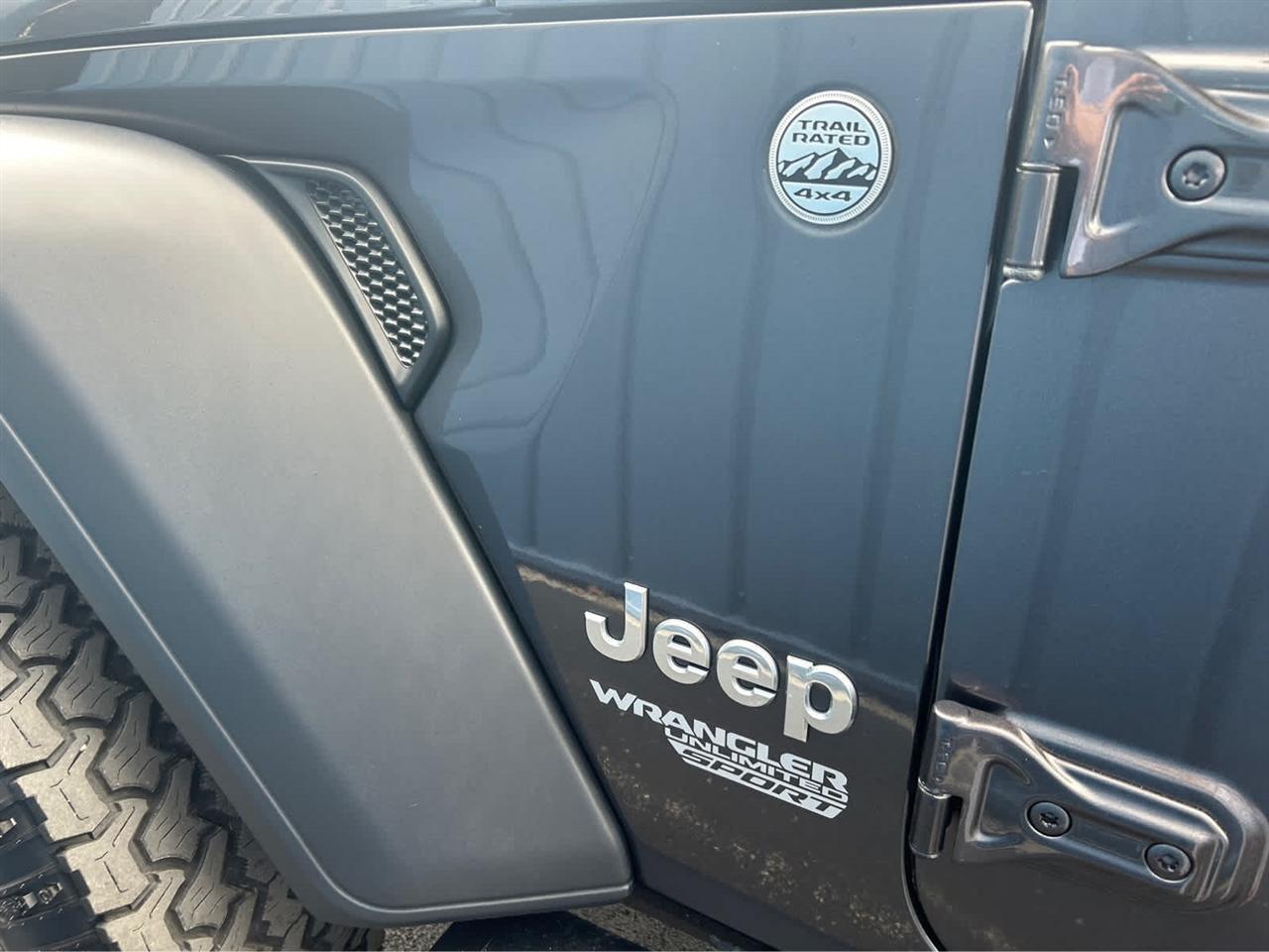Jeep Wrangler Unlimited Sport 2018