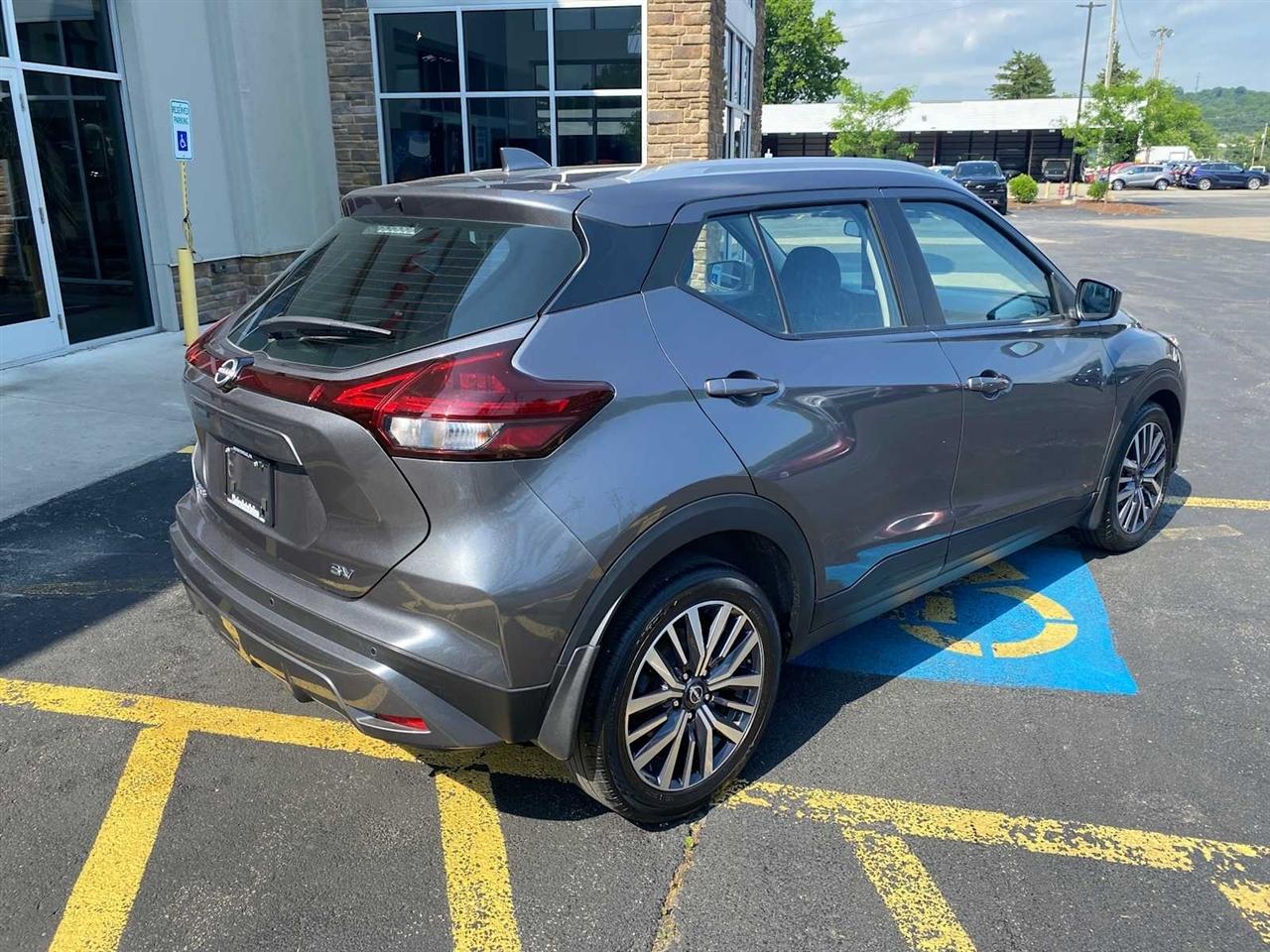 Nissan Kicks SV 2022