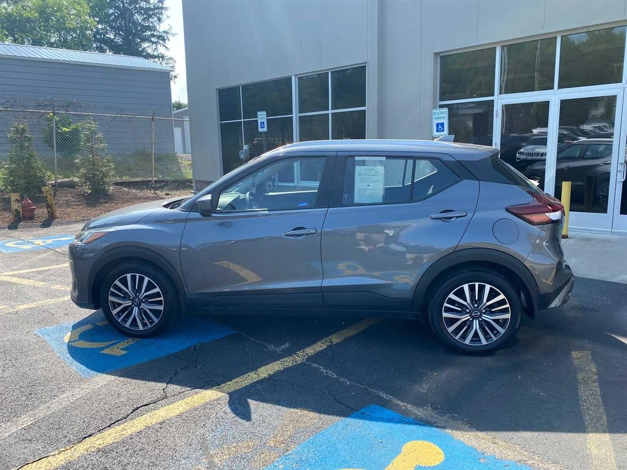Nissan Kicks SV 2022