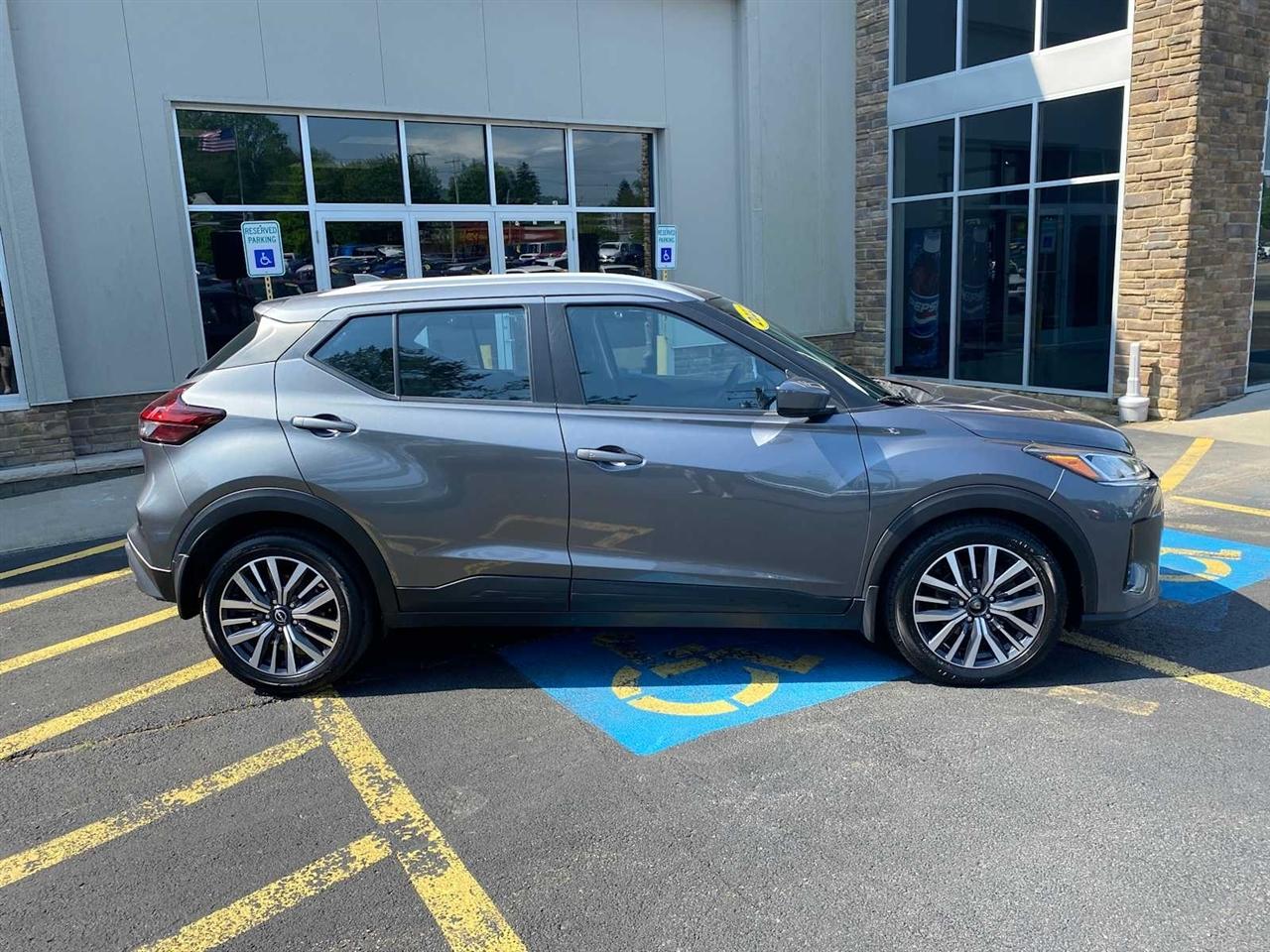 Nissan Kicks SV 2022