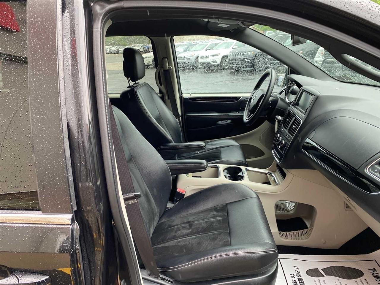 Dodge Grand Caravan SXT 2017