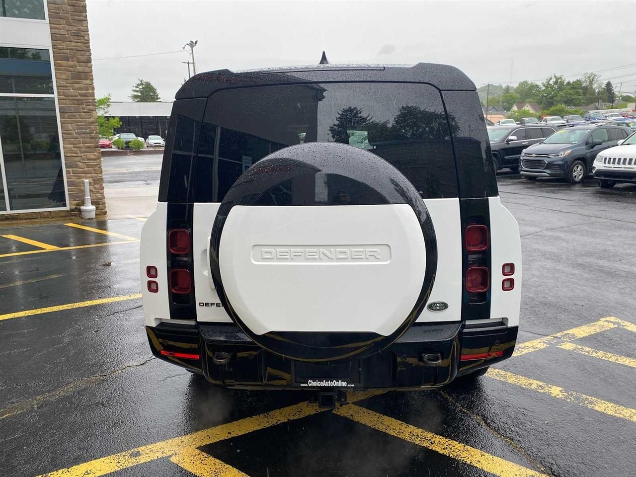 Land Rover Defender 130 X-Dynamic SE 2023