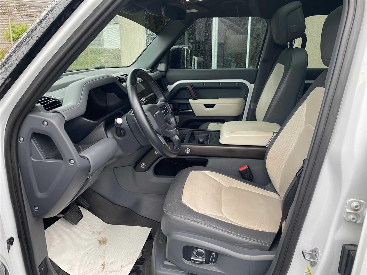 Land Rover Defender 130 X-Dynamic SE 2023
