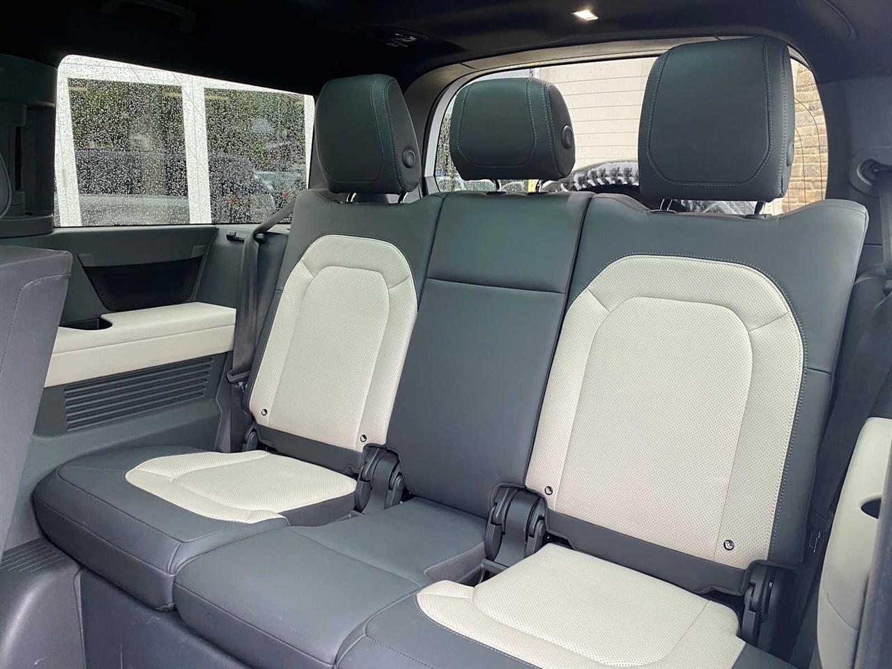 Land Rover Defender 130 X-Dynamic SE 2023