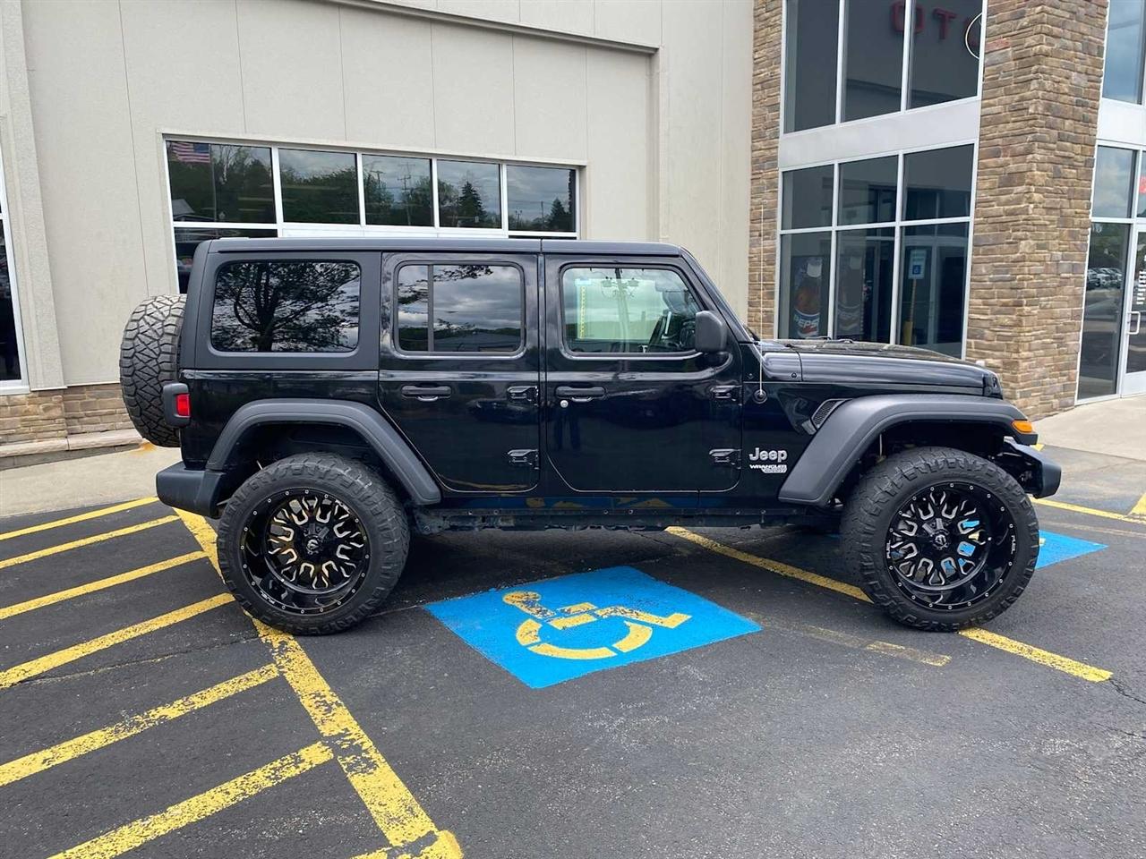 Jeep Wrangler Unlimited Sport 2019