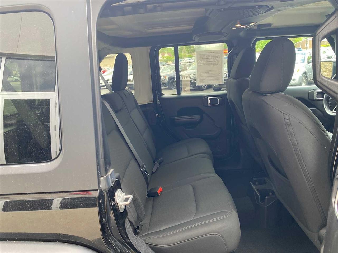 Jeep Wrangler Unlimited Sport 2019