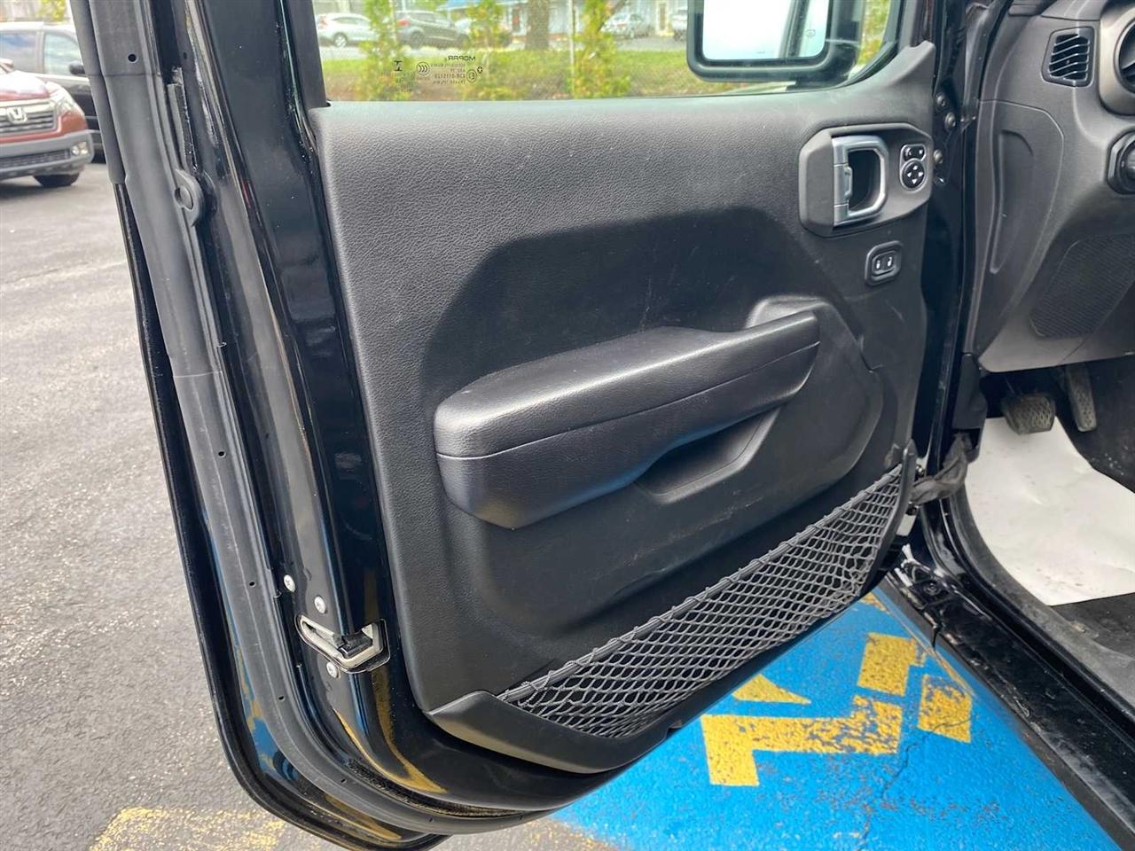 Jeep Wrangler Unlimited Sport 2019
