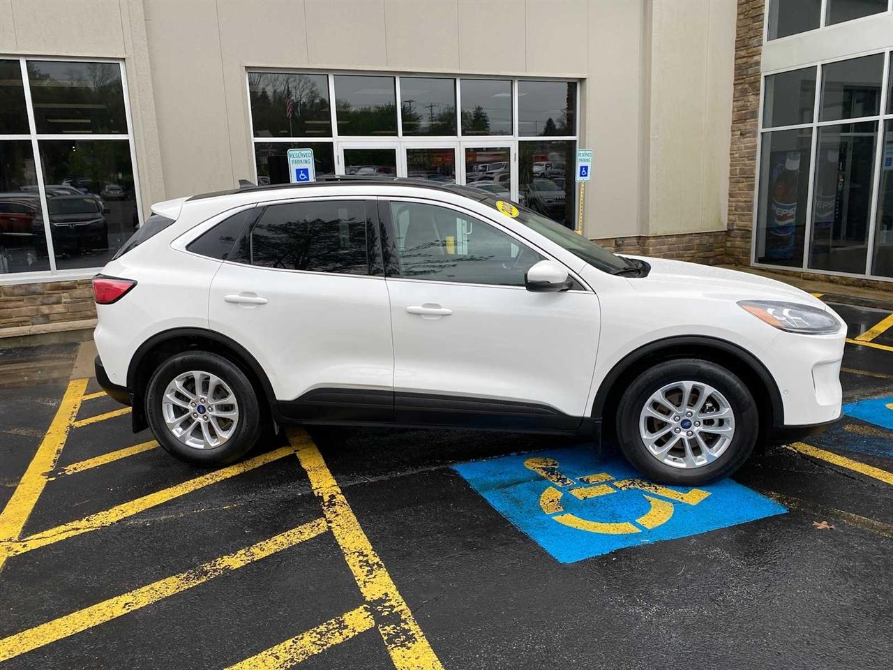 Ford Escape Titanium 4WD 2020