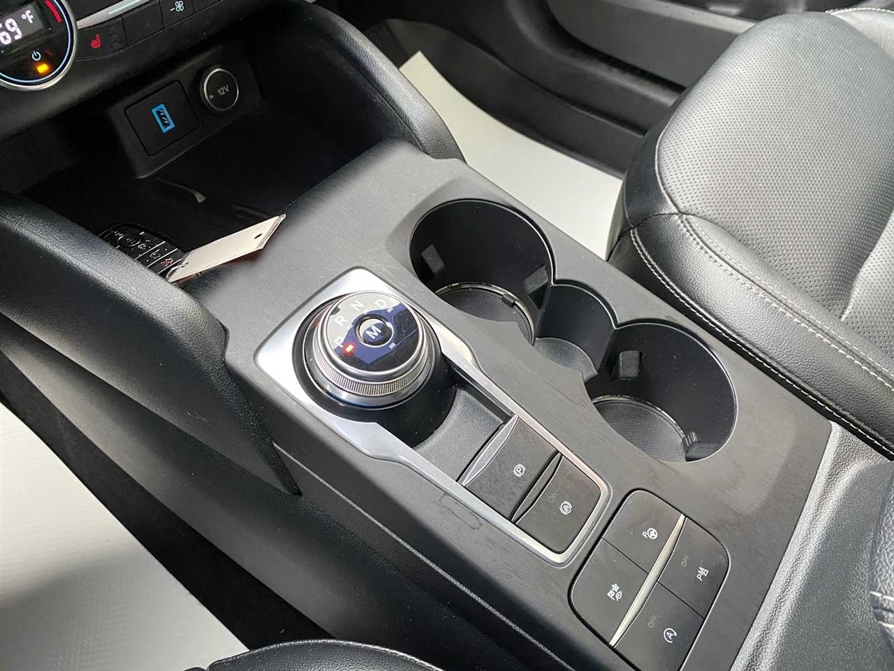 Ford Escape Titanium 4WD 2020