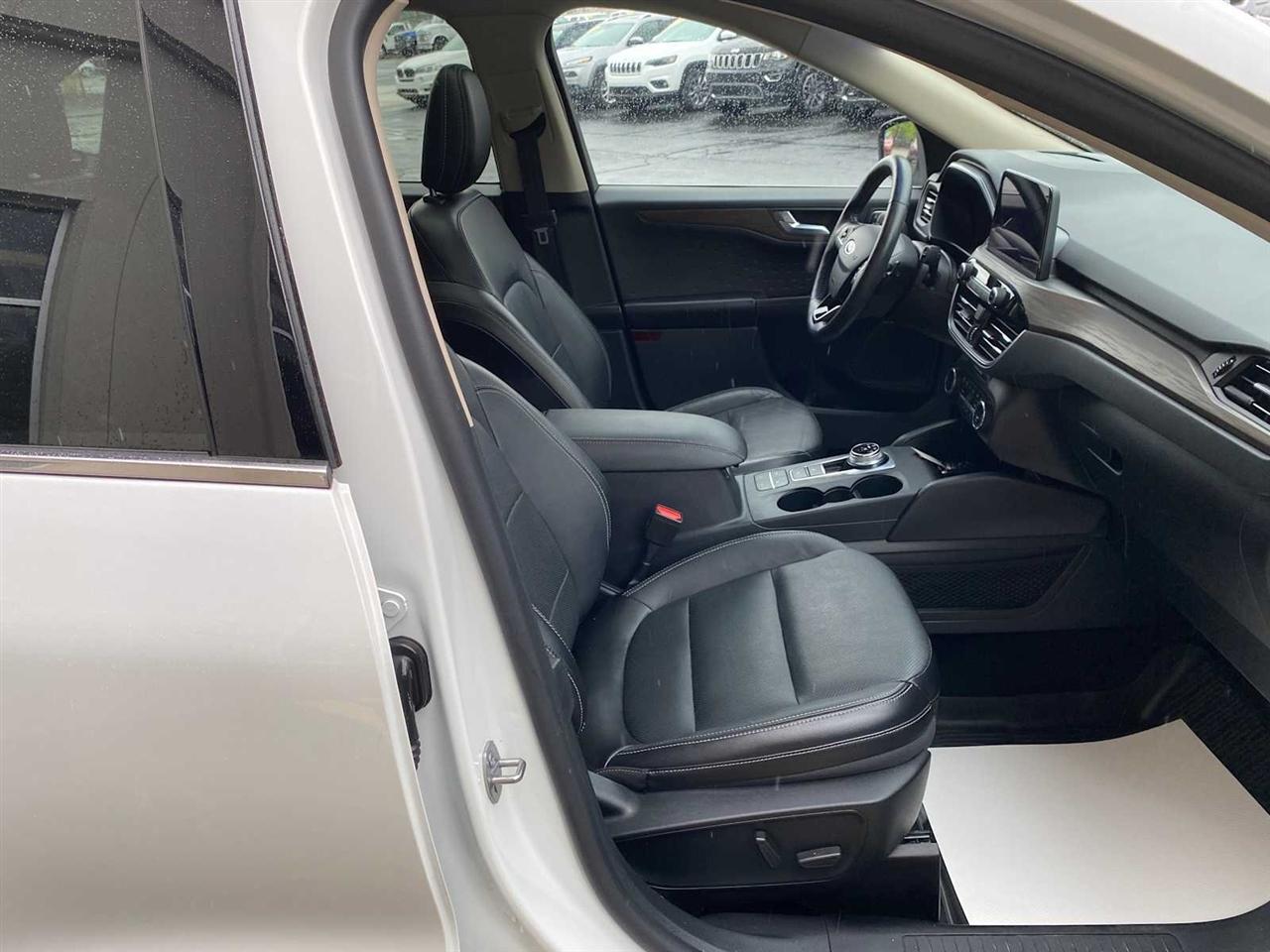 Ford Escape Titanium 4WD 2020