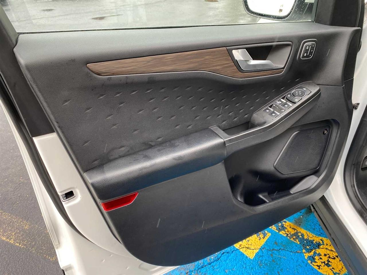Ford Escape Titanium 4WD 2020