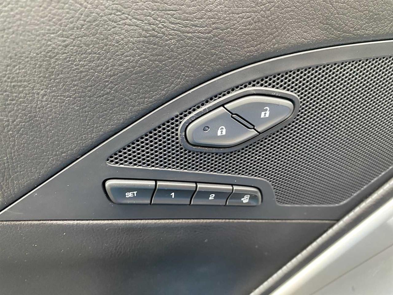 Chevrolet Corvette Z51 2LT Coupe Automatic 2016