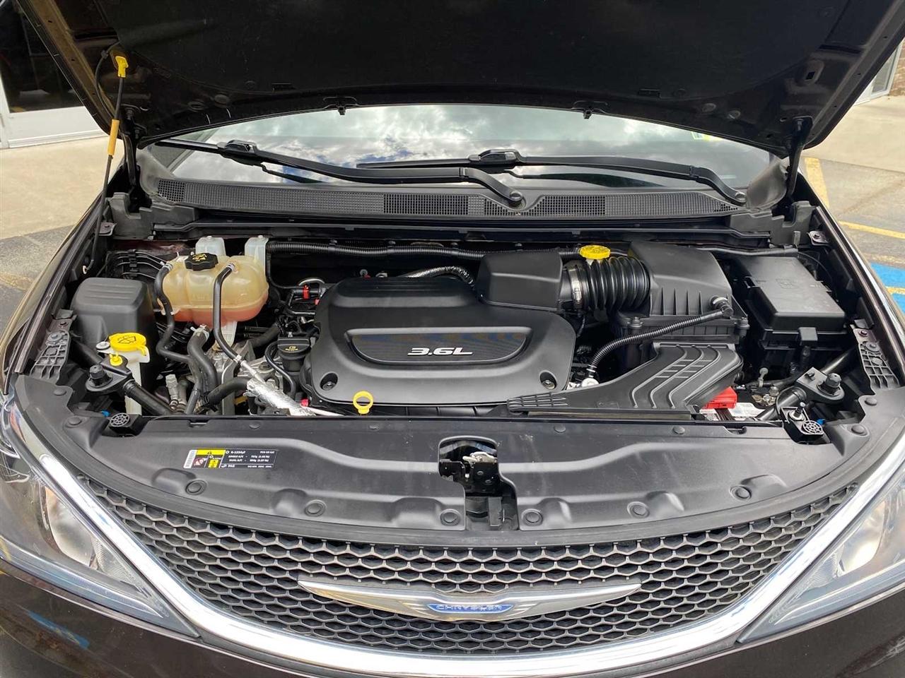 Chrysler Pacifica Touring-L 2017