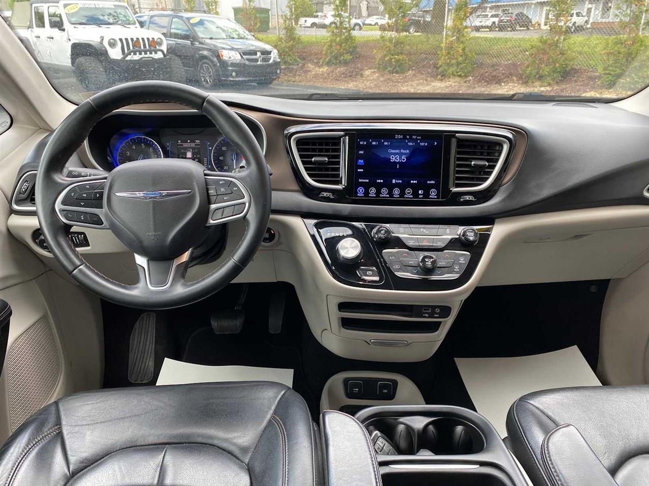 Chrysler Pacifica Touring-L 2017