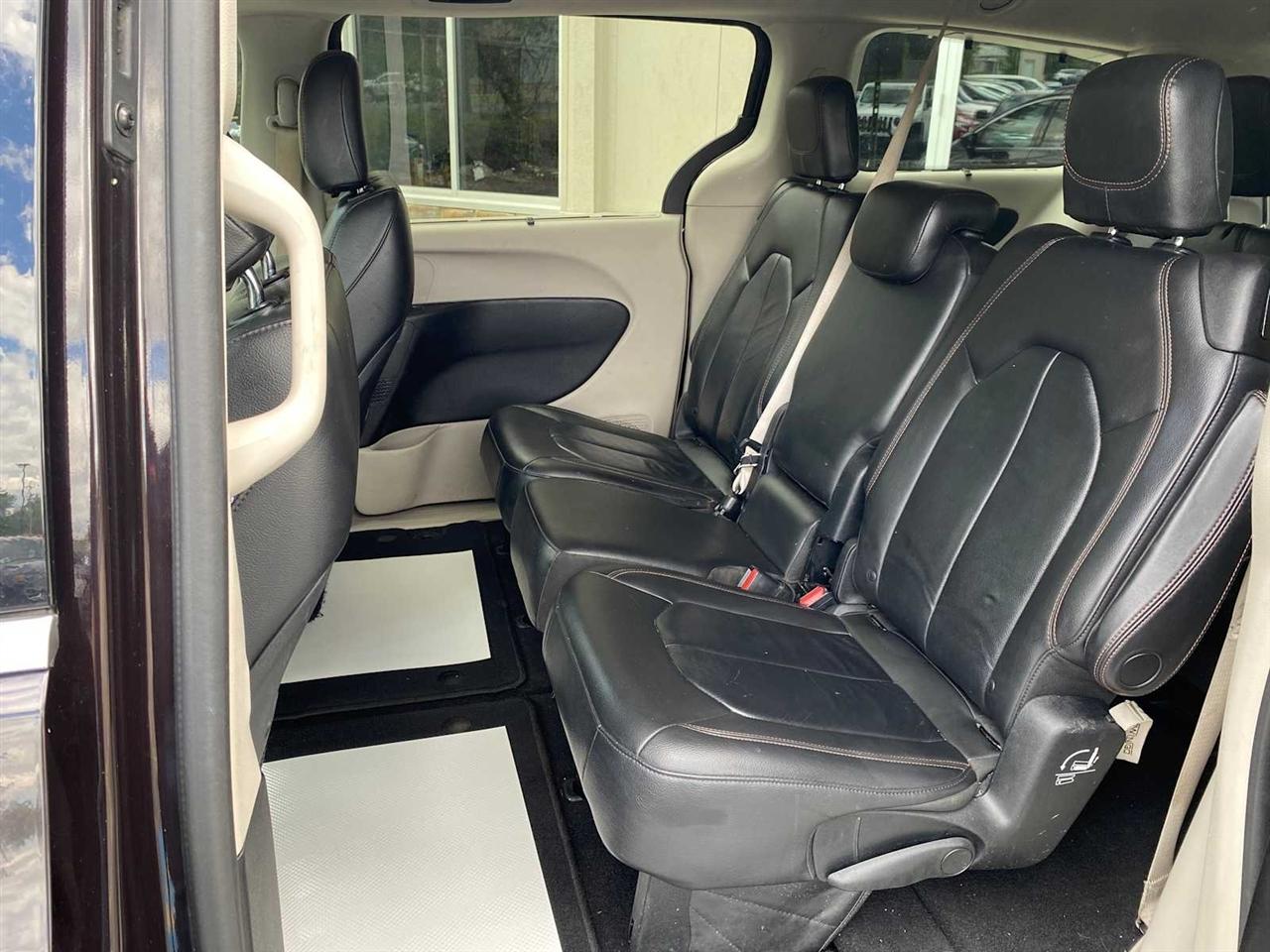 Chrysler Pacifica Touring-L 2017