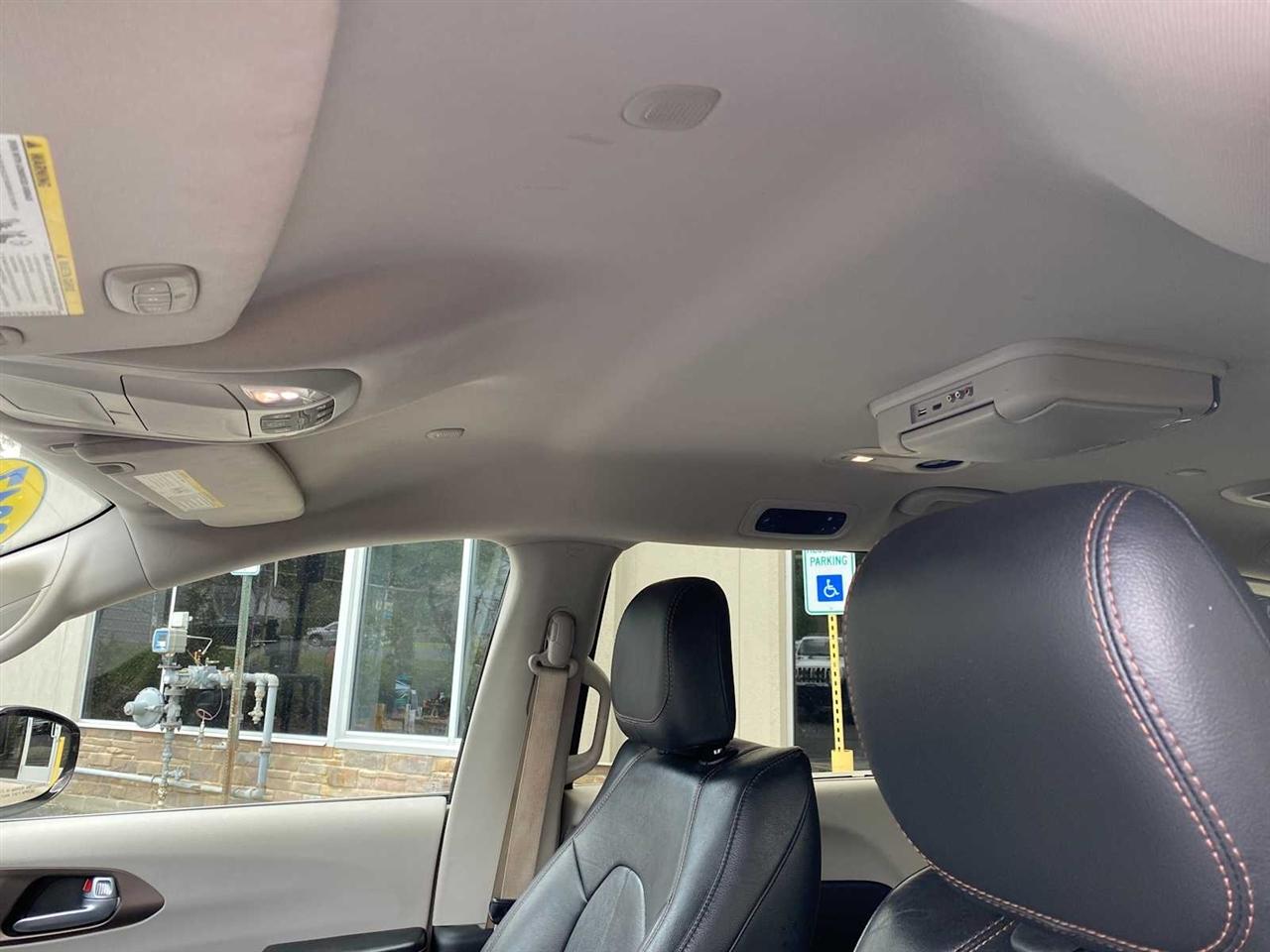 Chrysler Pacifica Touring-L 2017