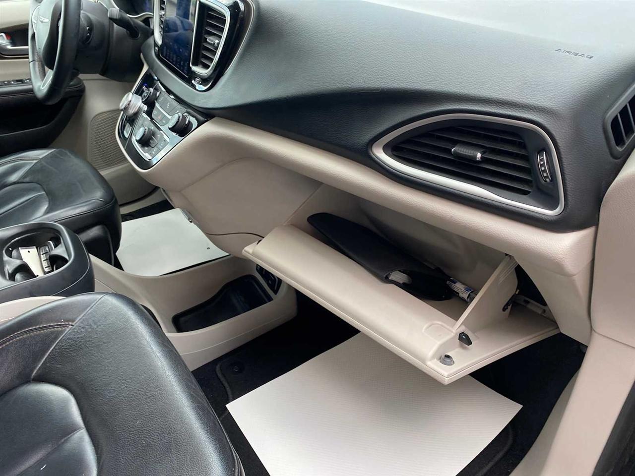 Chrysler Pacifica Touring-L 2017