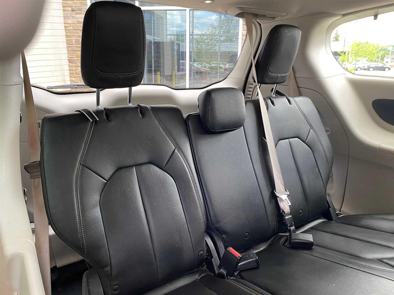 Chrysler Pacifica Touring-L 2017
