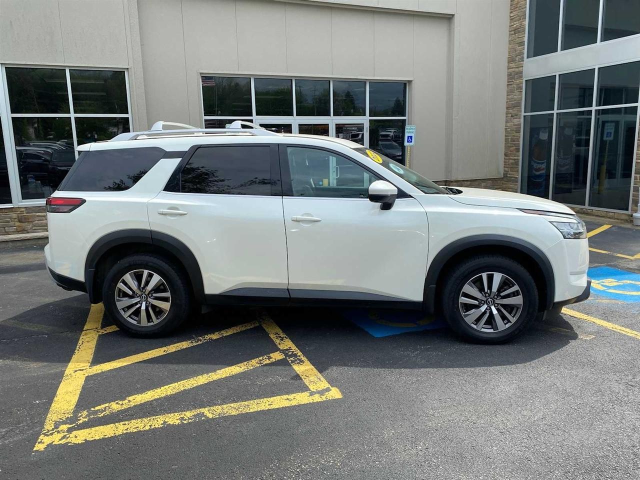 Nissan Pathfinder SL 4WD 2022