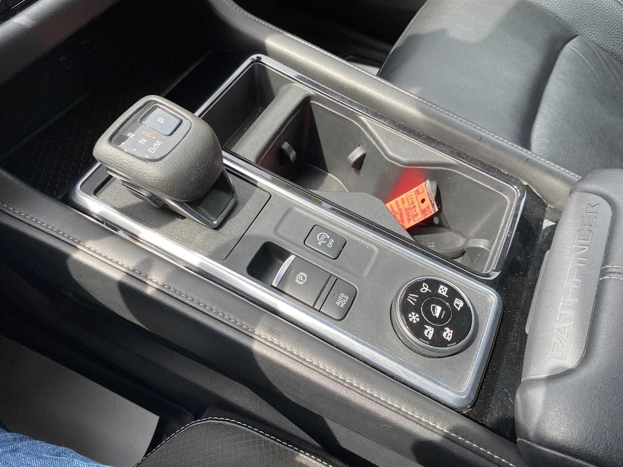 Nissan Pathfinder SL 4WD 2022