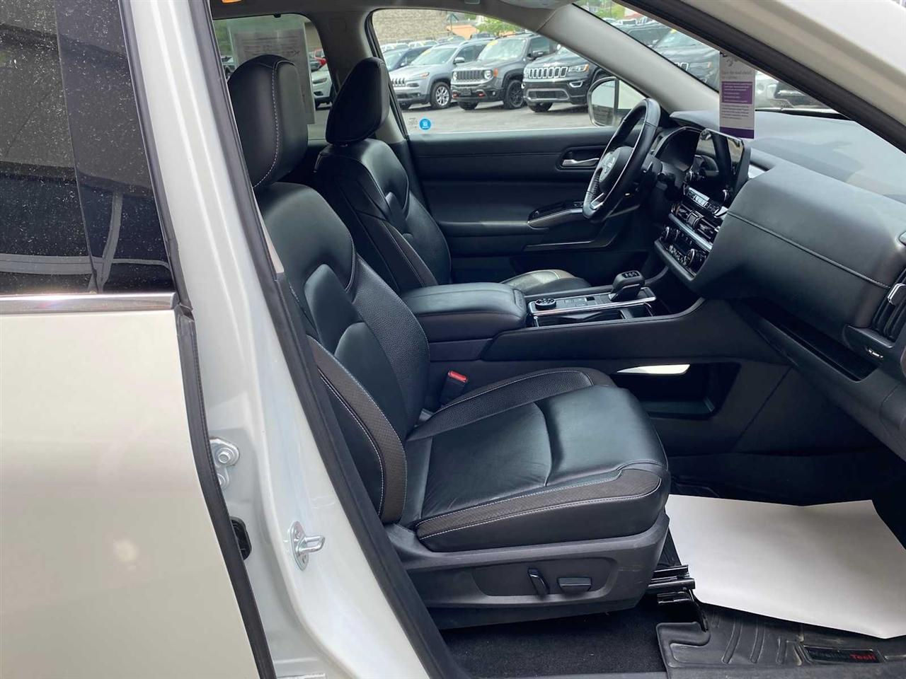 Nissan Pathfinder SL 4WD 2022