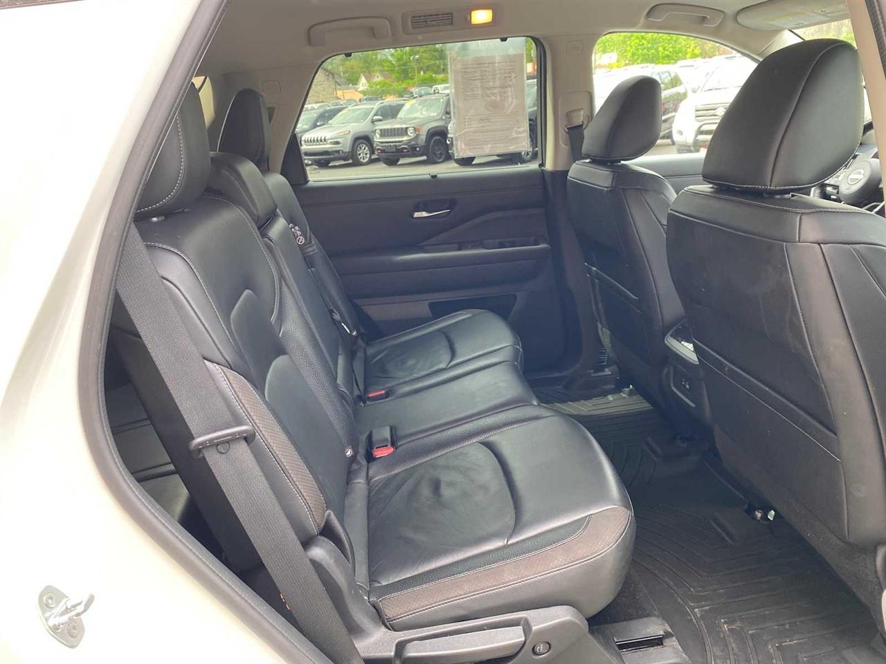 Nissan Pathfinder SL 4WD 2022
