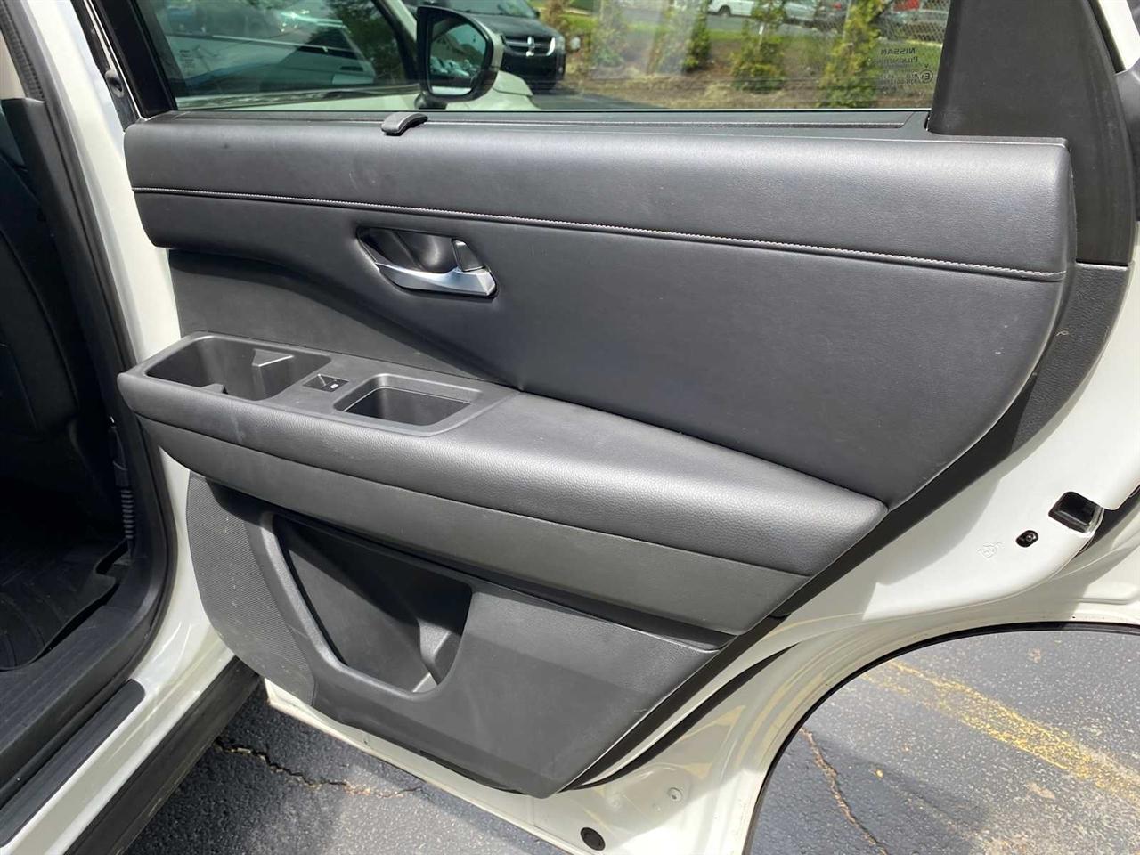 Nissan Pathfinder SL 4WD 2022