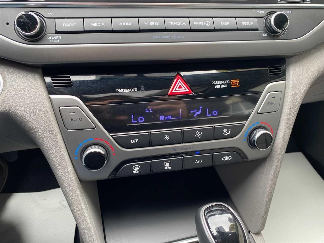 Hyundai Elantra Limited 2018